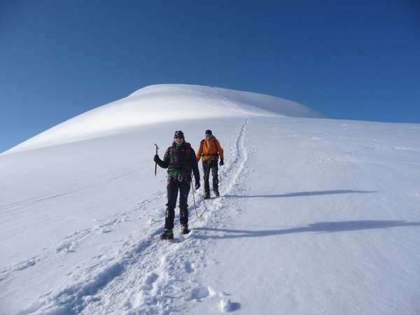 Alpinisme et raids glaciaires au Mont-Rose